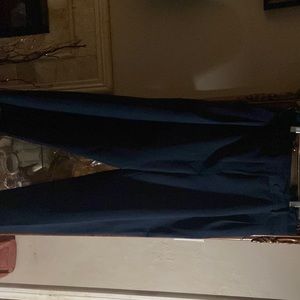 Vince Camuto ankle length pants ruffle top